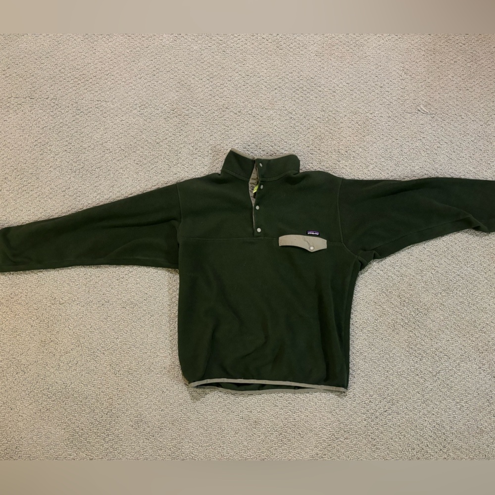 Patagonia Green Synchilla Men’s Snap T - Size M